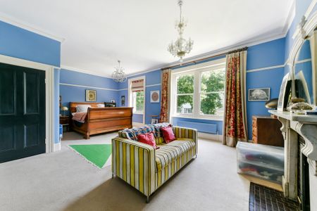 Avenue Crescent, London - Photo 3