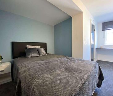Church Street, Room Four, Bentley, DN5 - Photo 1