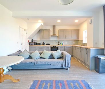 6 bedroom semi-detached house to rent - Photo 2