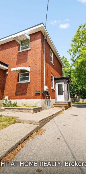 21 Thomson Street #Upper - Photo 1