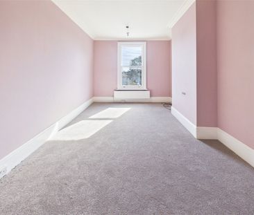 The Green, Twickenham, TW2 - Photo 5