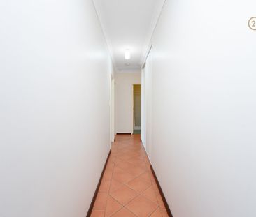 Great Size Home in a Great Location @ $850 Per Week - Photo 3