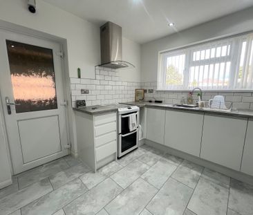 3 bedroom bungalow to rent - Photo 6