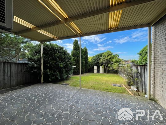 WHEN ONLY THE BEST WILL DO ! HOME SWEET HOME!! CARLINGFORD WEST PRIMARY CATCHMENT. - Photo 1