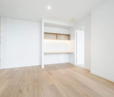 2 Bedroom With Home Office - Photo 5