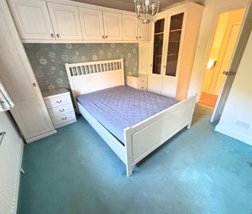 3 bedroom semi-detached house to rent - Photo 5