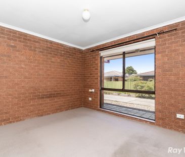 Well-Priced 2 Bedroom Unit Offering Easy Living - Photo 5