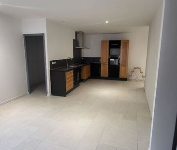 Appartement 3 chambres rénové Carcès, - Photo 1