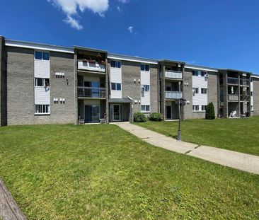 Two-Bedroom (4.5) - 759 Rue Bussière, Granby - Photo 3