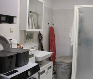 Optimale Jungfamilien-Wohnung mit Loggia, Gartennutzung und Garagen... - Photo 3