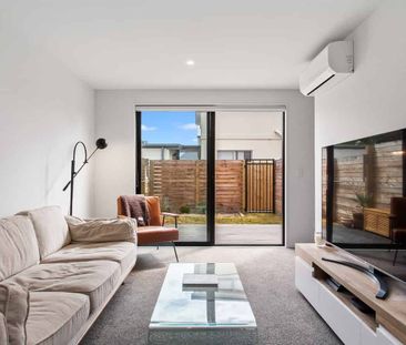 Modern 2 Bedroom, 2 Bathroom Unfurnished Townhouse - Photo 2