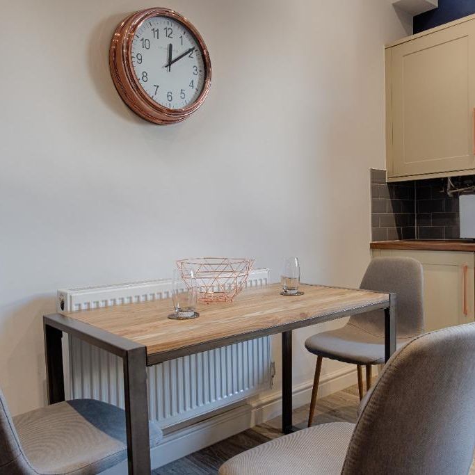 7 bedroom house share to rent - Photo 1