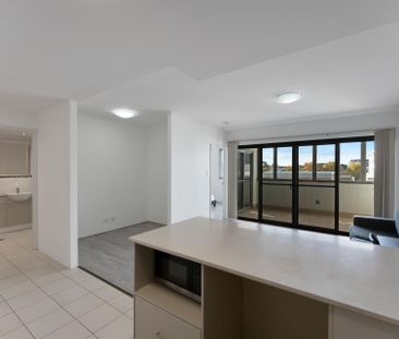 33/154 Newcastle Street - Photo 1