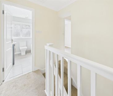 4 bedroom semi-detached house to rent - Photo 6