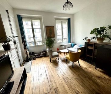 Location Appartement 1 pièce 32m² PARIS 10ème - Photo 2