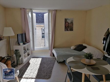 Location Appartement 1 pièce 13m² POITIERS 86000 - Photo 2