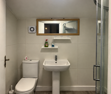 Studio to rent - Photo 3