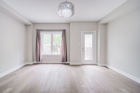 For Lease - 56 North Lake Road Unit# 22, Richmond Hill, Ontario - Photo 4