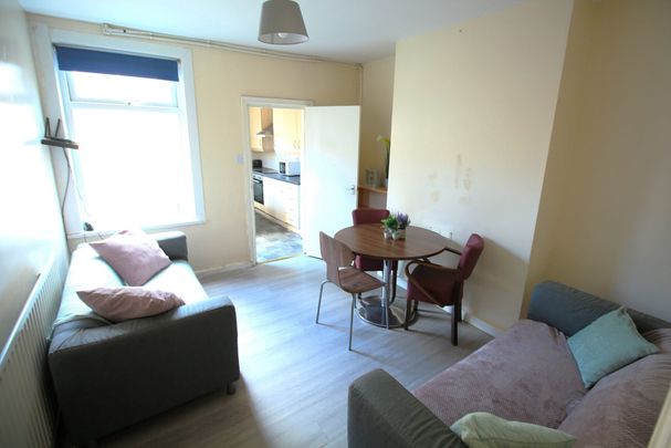 105 Carholme Road, Lincoln, Lincolnshire, LN1 1RT - Photo 1