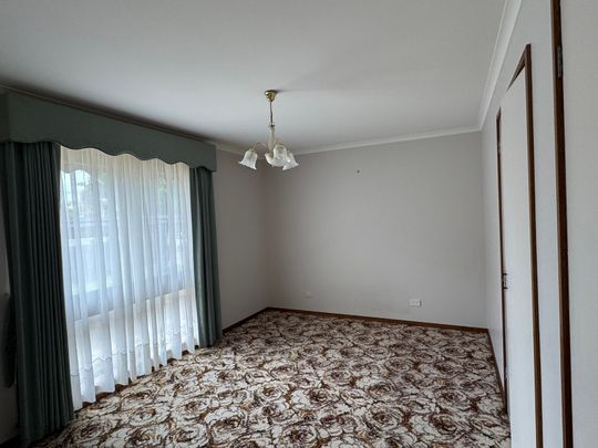 CHARMING 3 BEDROOM HOME - Photo 1