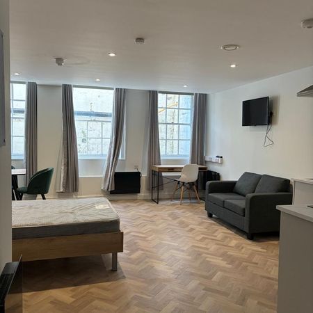 1 bedroom flat to rent - Photo 3