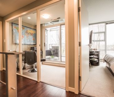 Townhouse in Downtown Vancouver, BC - Photo 5