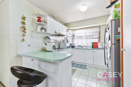 31 Marson Crescent, Hallam - Photo 4