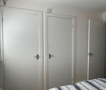 2 bedroom semi-detached house to rent - Photo 6