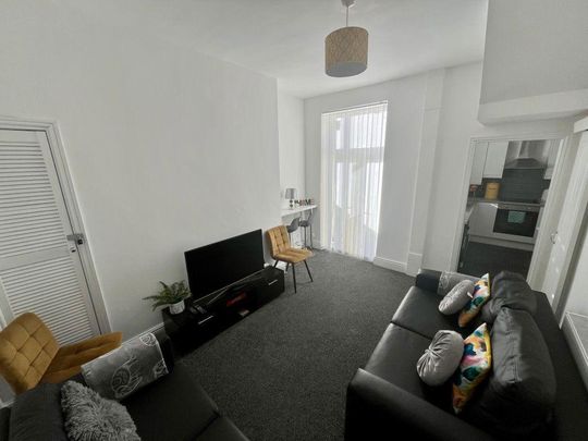 2 bedroom house to rent - Photo 1