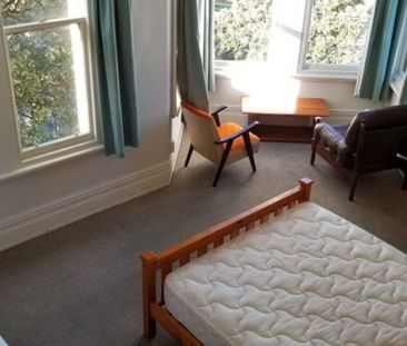 City Centre, 3 bedrooms - Photo 2