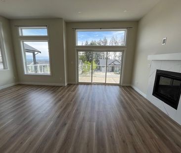 Executive 3 Bedroom Plus Den/Office in Ladysmith - Photo 5