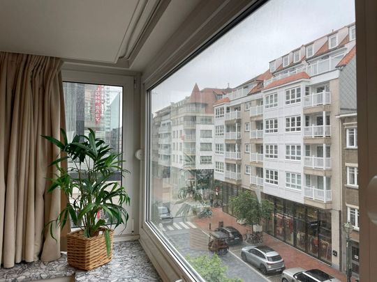 Appartement te Dumortierlaan - Foto 1