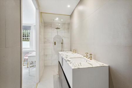 3 bedroom flat to rent - Photo 5