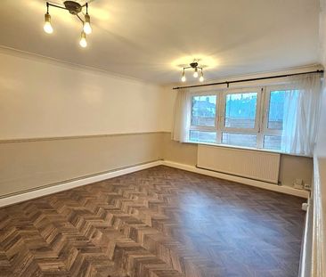 1 Bed Flat, Thornhill Gardens, IG11 - Photo 3