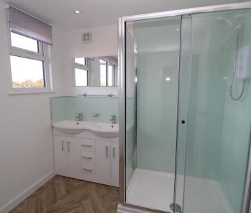 3 bedroom end of terrace house to rent - Photo 6