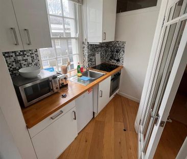 Property to rent - Photo 3