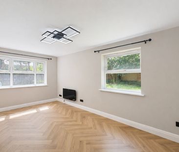 1 Bed Flat, Henry Doulton Drive, SW17 - Photo 2