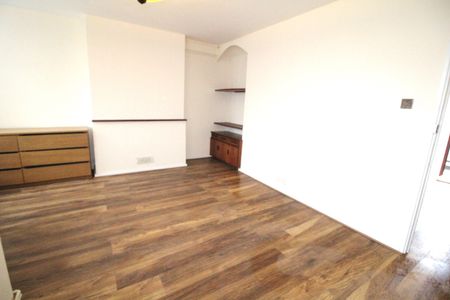 Room in a Shared Flat, Martindale House, E14 - Photo 5