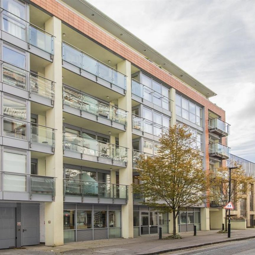 1 bedroom Flat To Let - Photo 1