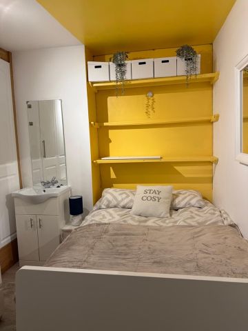 Room in a Shared House, Warwick Road, B27 - Photo 3