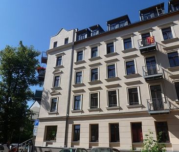 FRISCH renoviertes FAMILIENEST im SCHLOß mit TIEFGARAGE - Photo 1