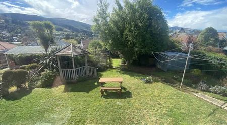 Bright 2-Bedroom Home in Wakari - Photo 3