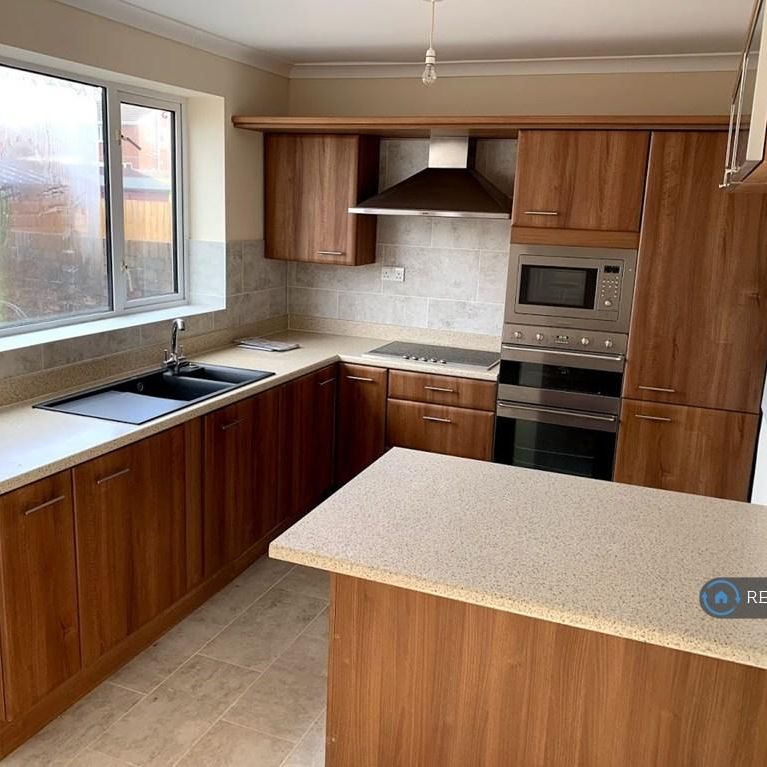 2 bedroom terraced house to rent - Photo 1