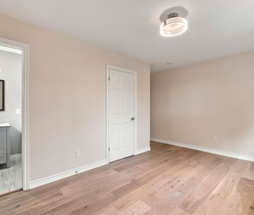 For Lease - 62 Ovendon Square, Toronto, Ontario - Photo 1