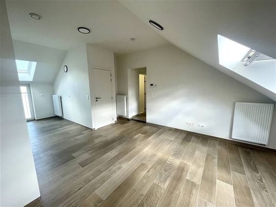 Appartement te huur - Foto 1