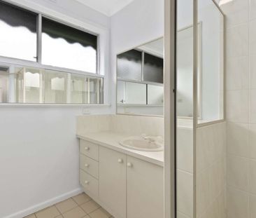 1/9 Iramoo Street, Balwyn - Photo 1