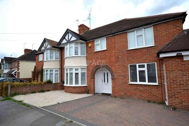 Byron Road, Earley, RG6 - Photo 1