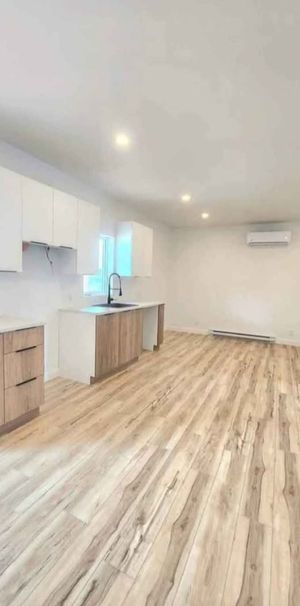 4 1/2 Dans Immeuble Rénové - Photo 1