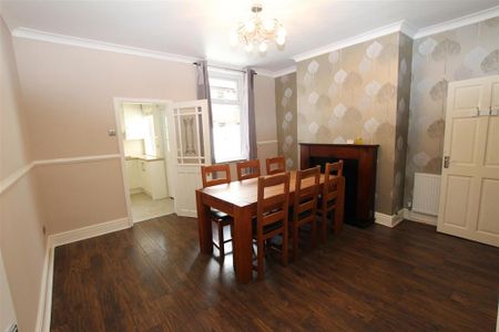 2 bedroom terraced house to rent - Photo 2