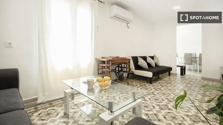 3 room luxury Flat for rent in Barcelona, Spain - Photo 5